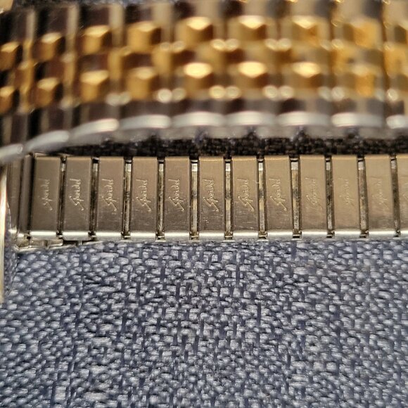 Timex Indiglo Mens Quartz Watch With Two-Tone Stainless Steel Bracelet - Picture 5 of 5